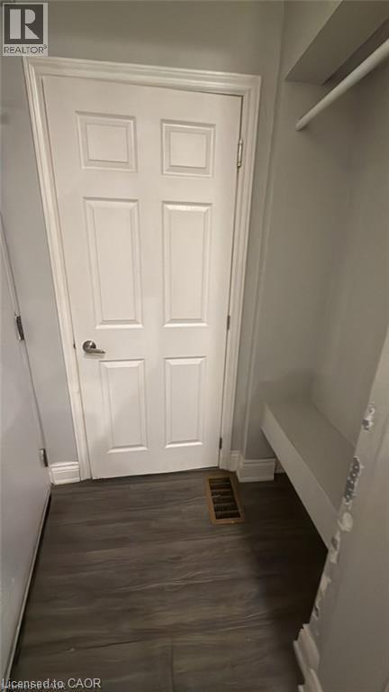 Photo - 70 Victoria Ave S Unité 4