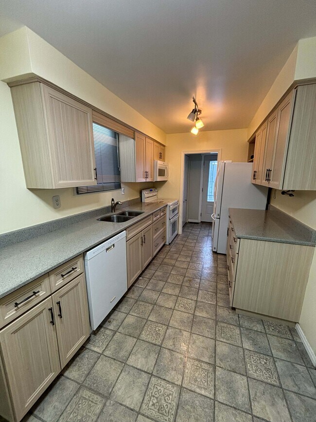 Photo - 286 Trudeau Dr