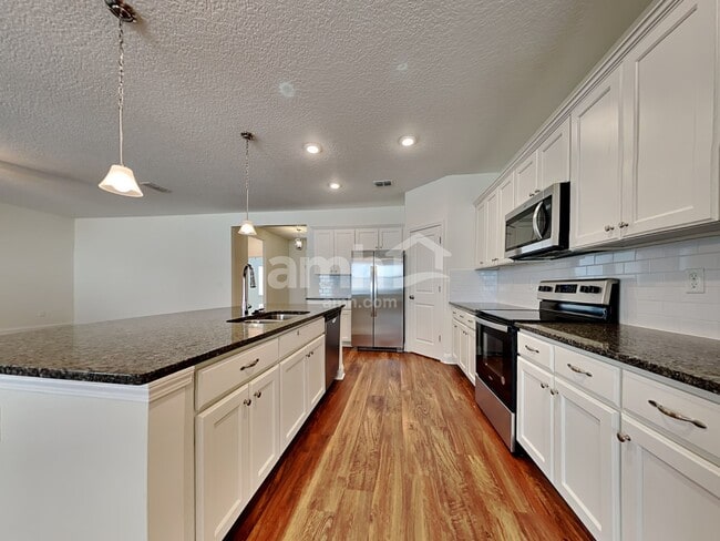 Photo - 152 Baltic Ave