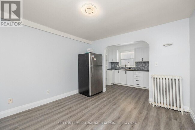 Photo - 227 Regent St Unit 6