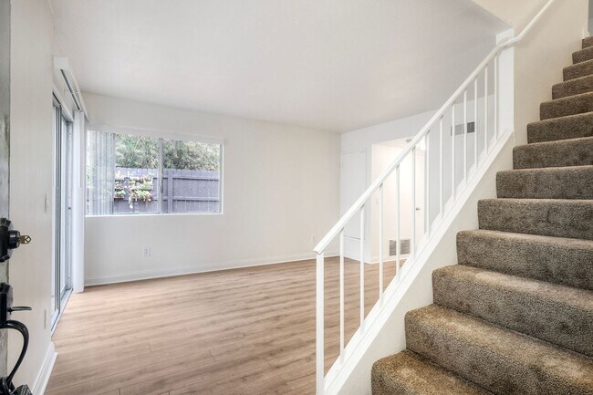 Photo - VIA261 Unit 3