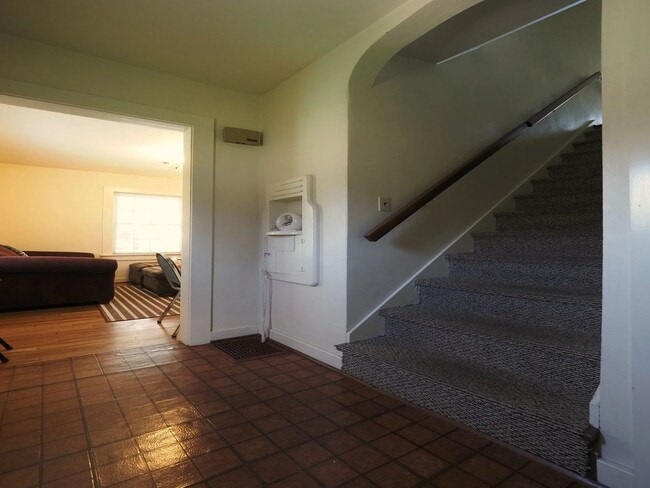 Photo - 333 S Eagleson Ave Unit 1