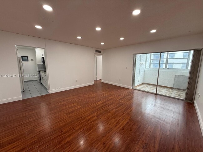 Photo - 750 NW 43rd Ave Unit 412