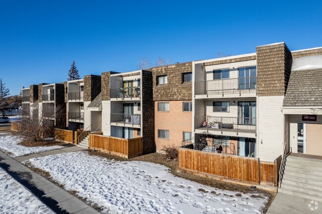 Photo - Pineridge Greene Apartments