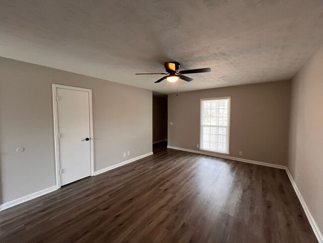 Photo - 502 Windellwood Cir Unit 1