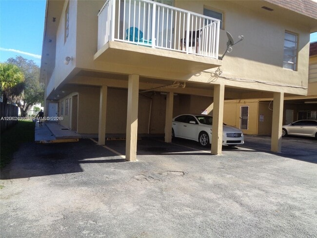 Photo - 16118 NE 21st Ave Unit 3