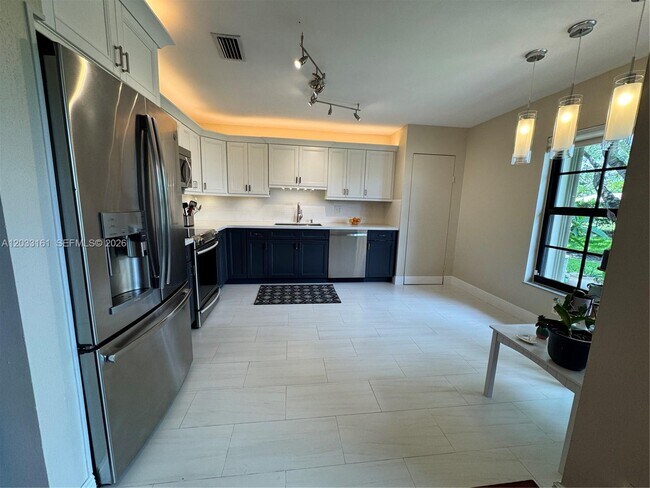 Photo - 9023 Vineyard Lake Dr