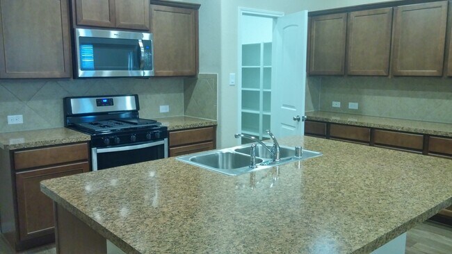 Photo - 3826 Briar Water Ct