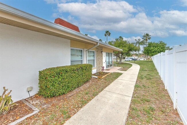 Photo - 4313 Tahitian Gardens Cir Unidad A