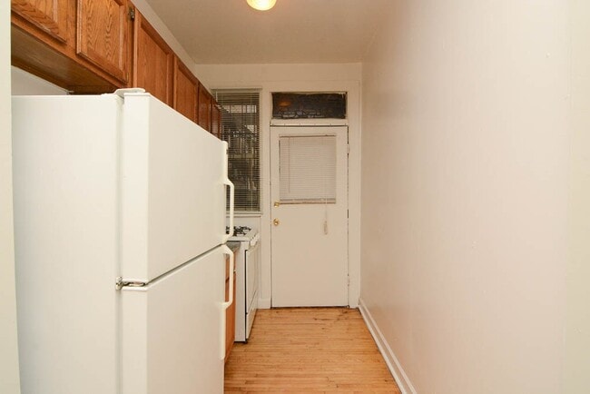 Photo - 700 W Barry Ave Unit N3