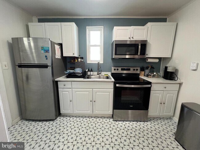 Photo - 710 Garfield Ave