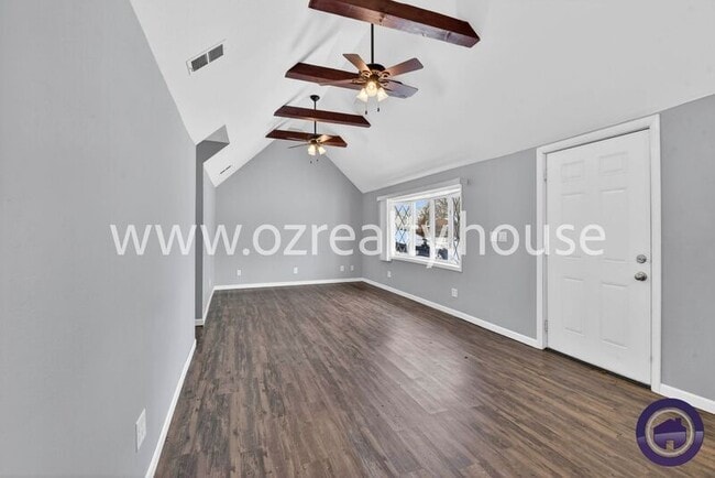 Photo - 307 Venice Dr