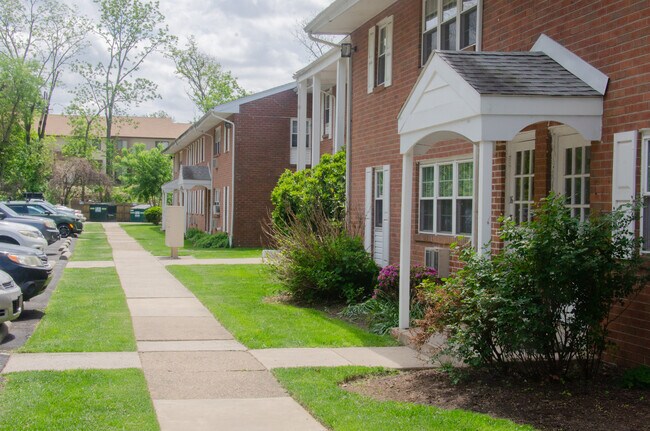 Valley Green Apartments