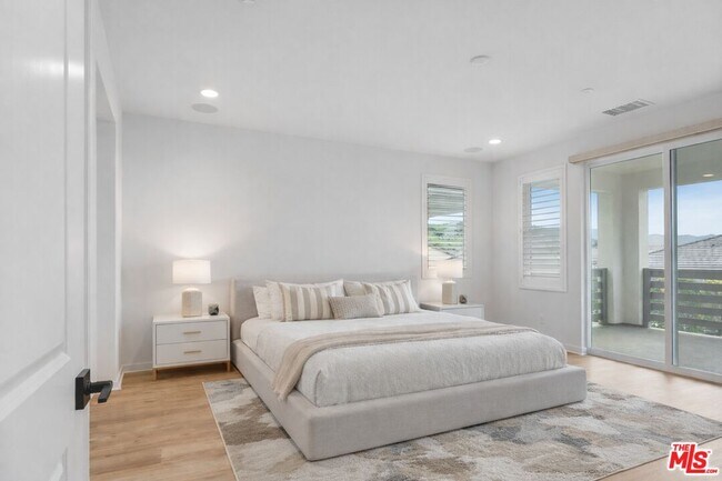 Photo - 18130 Radiance Ln