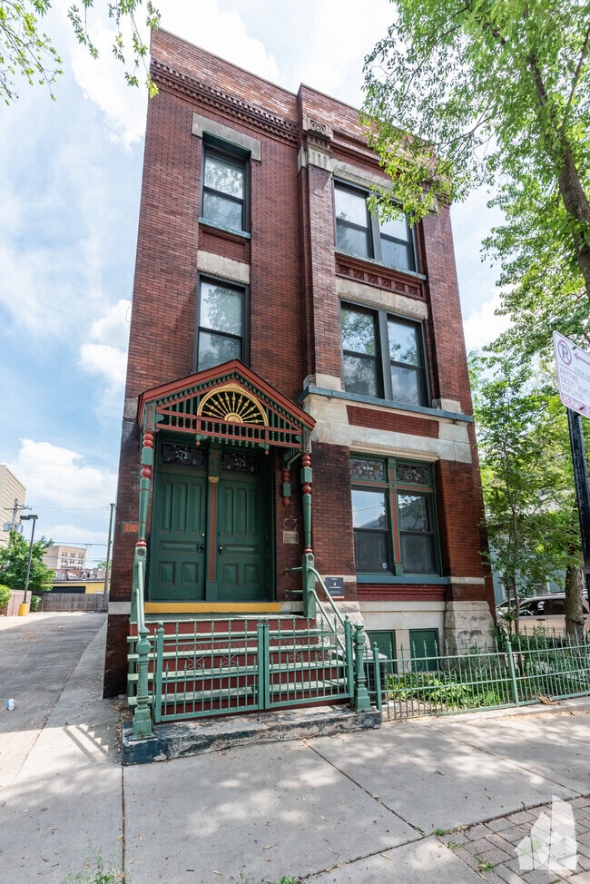 Building Photo - 1101 N Marshfield Ave Unit 1R Rental