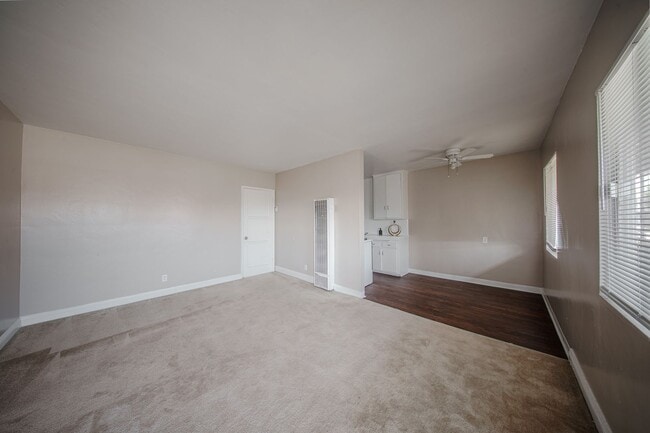 Photo - 1887 Locust Ave Unit 8