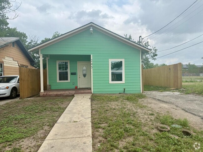 Building Photo - 245 G St Rental