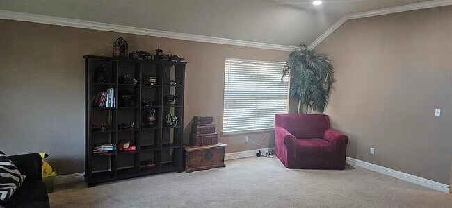 Photo - 108 S Lynnwood Trl