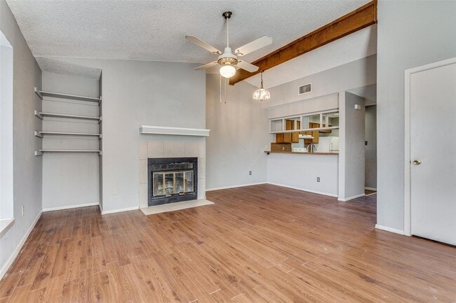 Photo - 5303 Indio Cove Unidad D