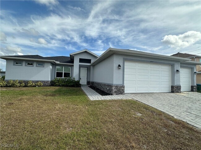 Building Photo - 1717 NW 6th Ave