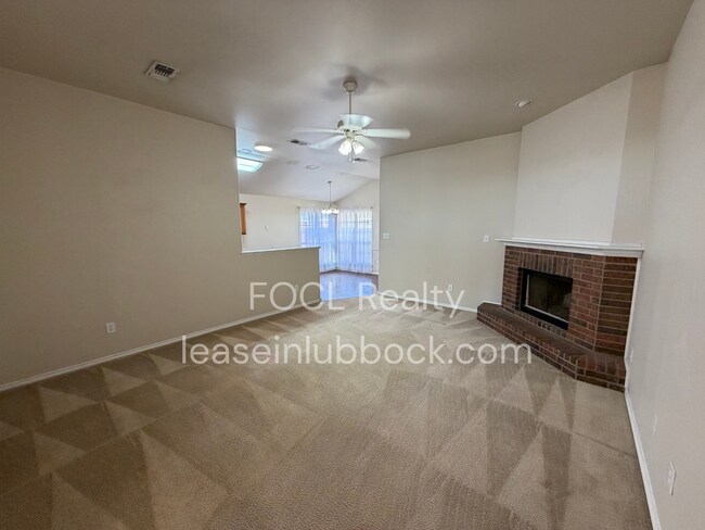 Photo - Bright and Welcoming 3/2/2