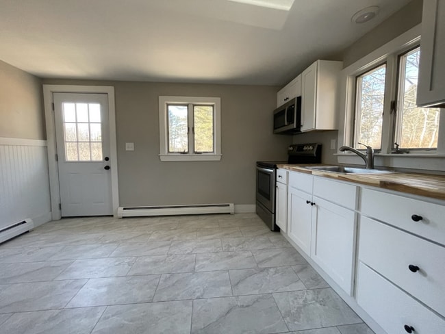 Photo - 131 Durham Rd Unit B