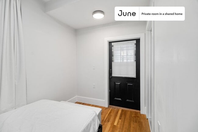 Photo - Room in Shared 5 bed/2 bath home Unidad E