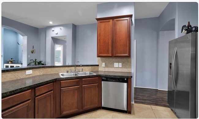 Photo - 5015 Bridgecrossing Ct