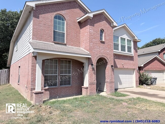 Building Photo - 1910 Pin Oak Ln