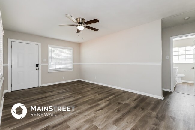 Photo - 3813 W Elmwood Terrace