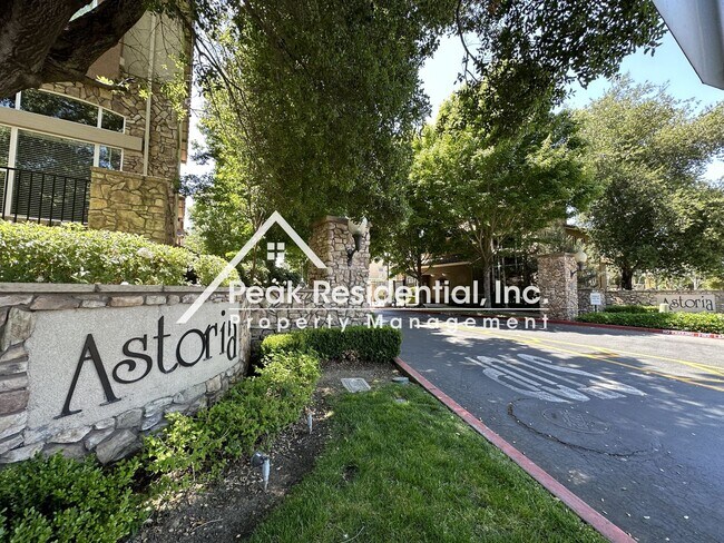 Photo - Wonderful South Natomas 2bd/2.5ba Condo wi...