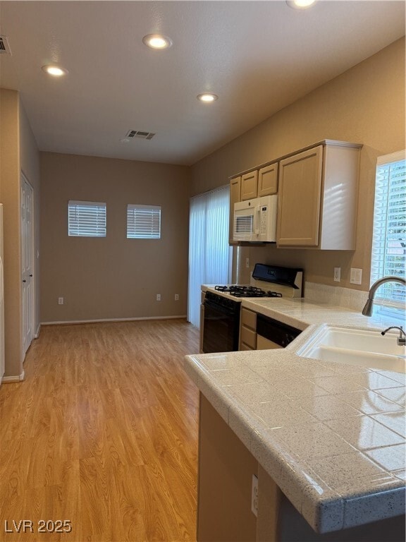 Photo - 641 Bear Grass St