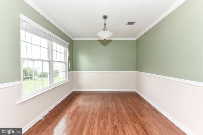Photo - 10135 Forest Hill Cir