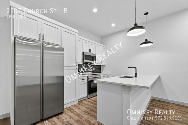 Photo - 2107 Church St Unit B