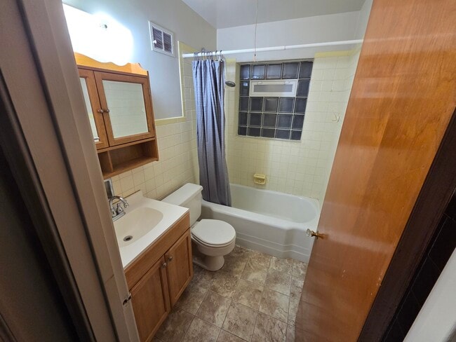 Photo - 2515 Martha St