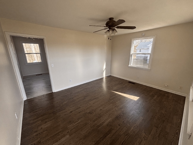 Photo - 101 Circle Dr