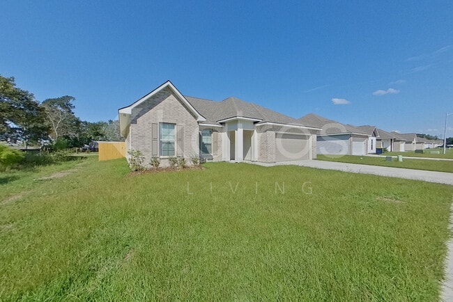 Photo - 302 Carencro St