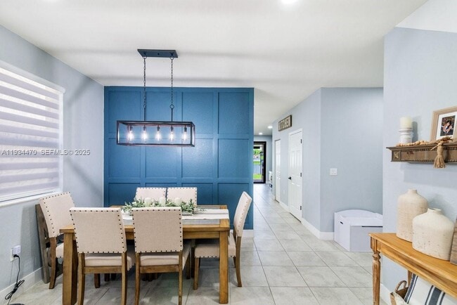 Photo - 2417 NE 2nd Dr