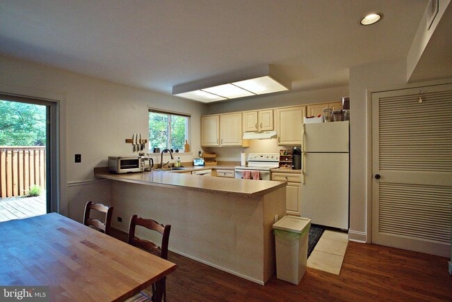 Photo - 1450 Greenmont Ct