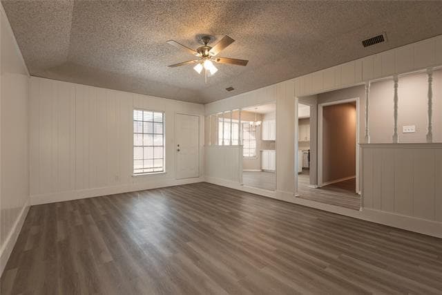 Photo - 3611 Hialeah Dr