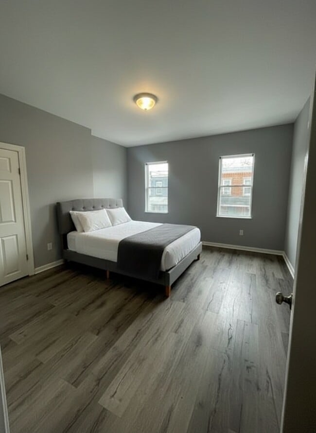 Photo - 4915 Olive St