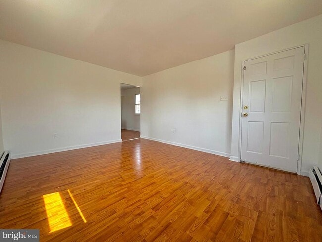 Building Photo - 7816 Frontenac St Unit 1ST FLR FRONT