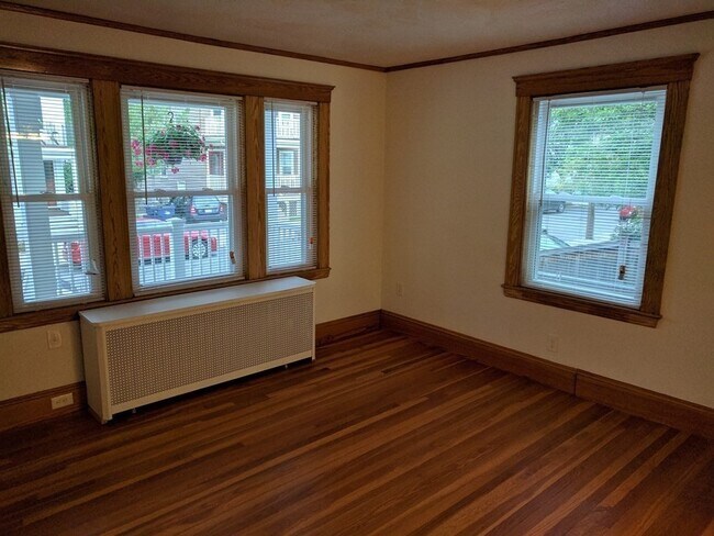 Photo - 77 Ardale St Unit 1