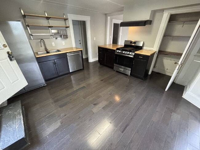 Photo - Bright & Spacious 3BR Second-Floor Apartment in Convenient Rochester Location