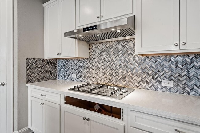 Photo - 17105 Casanova Ave