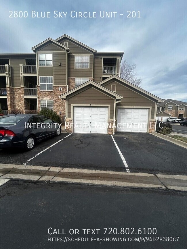 Building Photo - 2800 Blue Sky Cir Unit 201