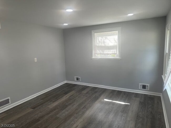 1 Hillairy Ct
