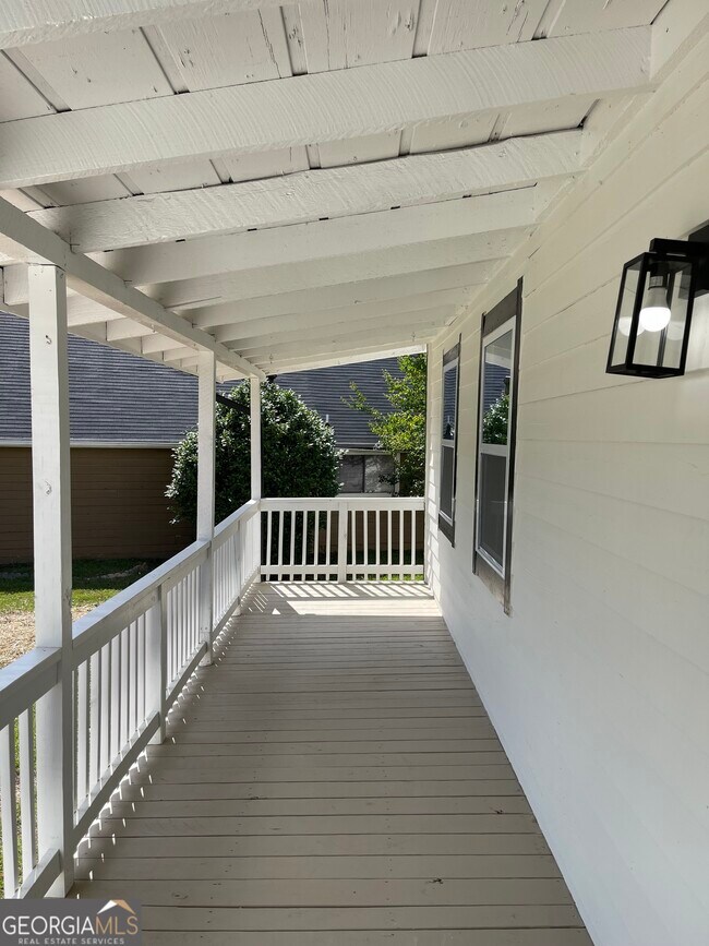 Photo - 235 Deerfield Dr