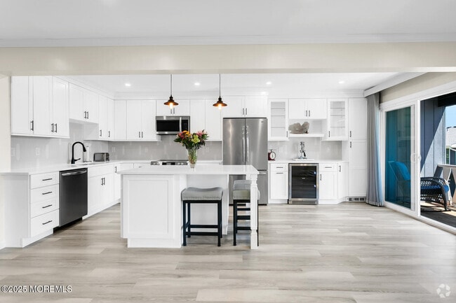 Building Photo - J4 Twinlights Ct Rental