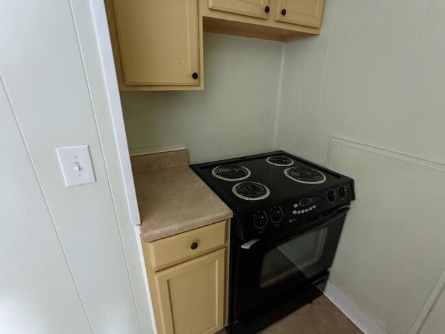 Photo - 71 Franklin St